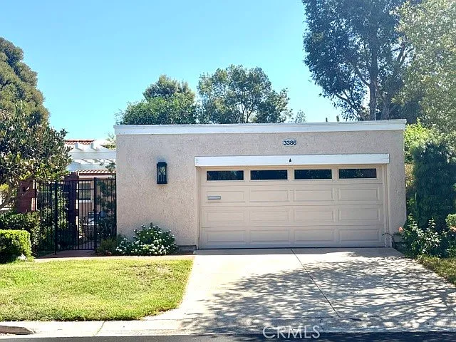 3 bed, 1381 sqft, $4,500 — Photo 1