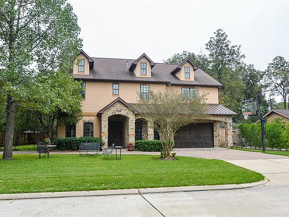 3rd image of 8814 Cedarbrake Dr