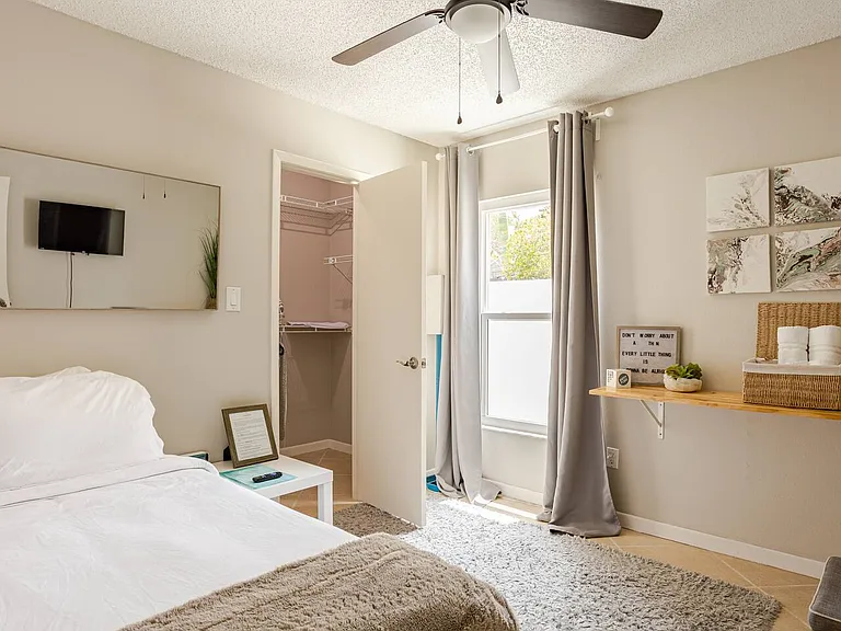 Lakeview Village Dr — Photo 2