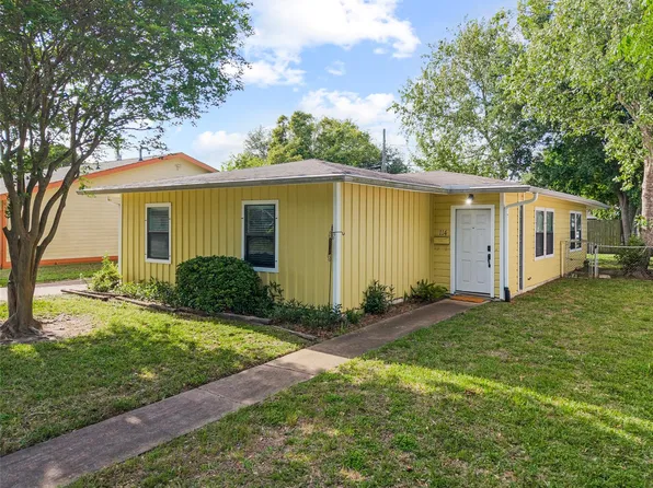 114 Pompano Ave, Galveston, TX 77550