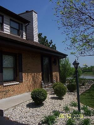 2nd image of 15719 Chesterfield Ln