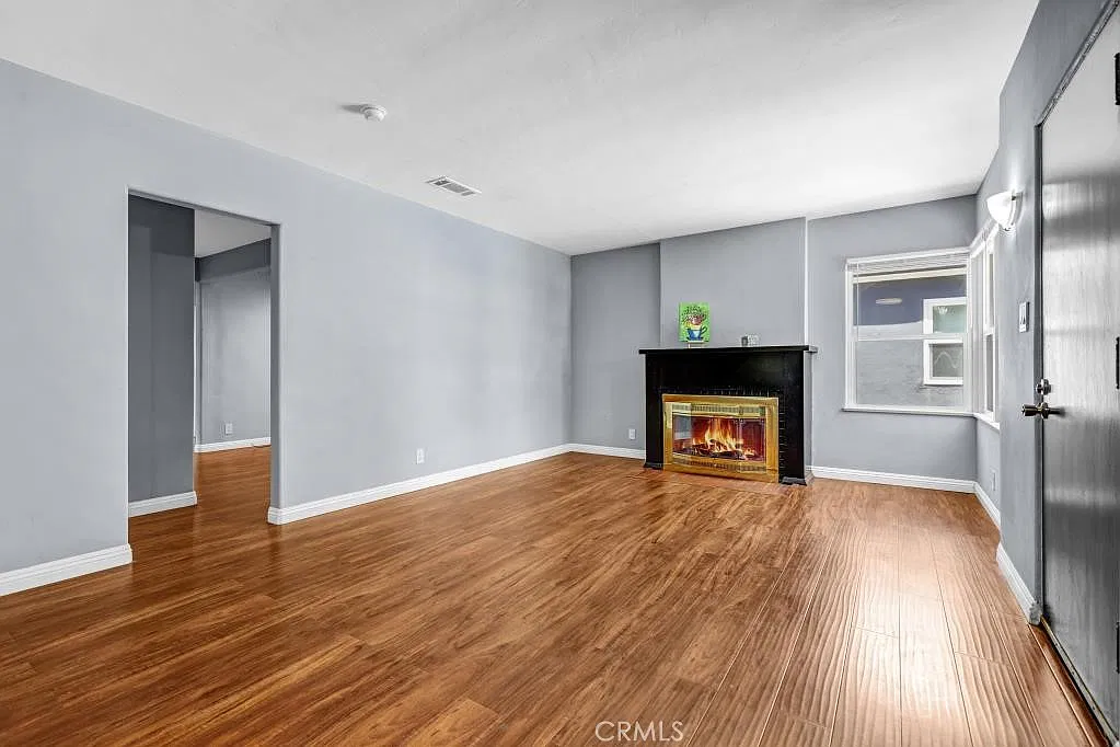 3 bed, 1800 sqft, $4,600 — Photo 1