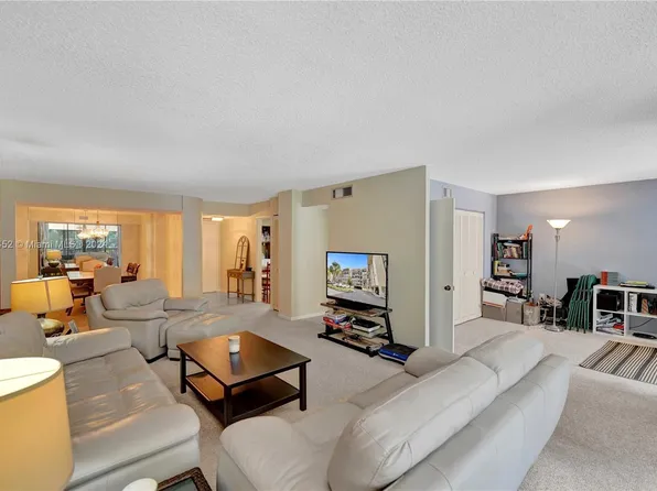 2812 N 46th Ave APT G469, Hollywood, FL 33021