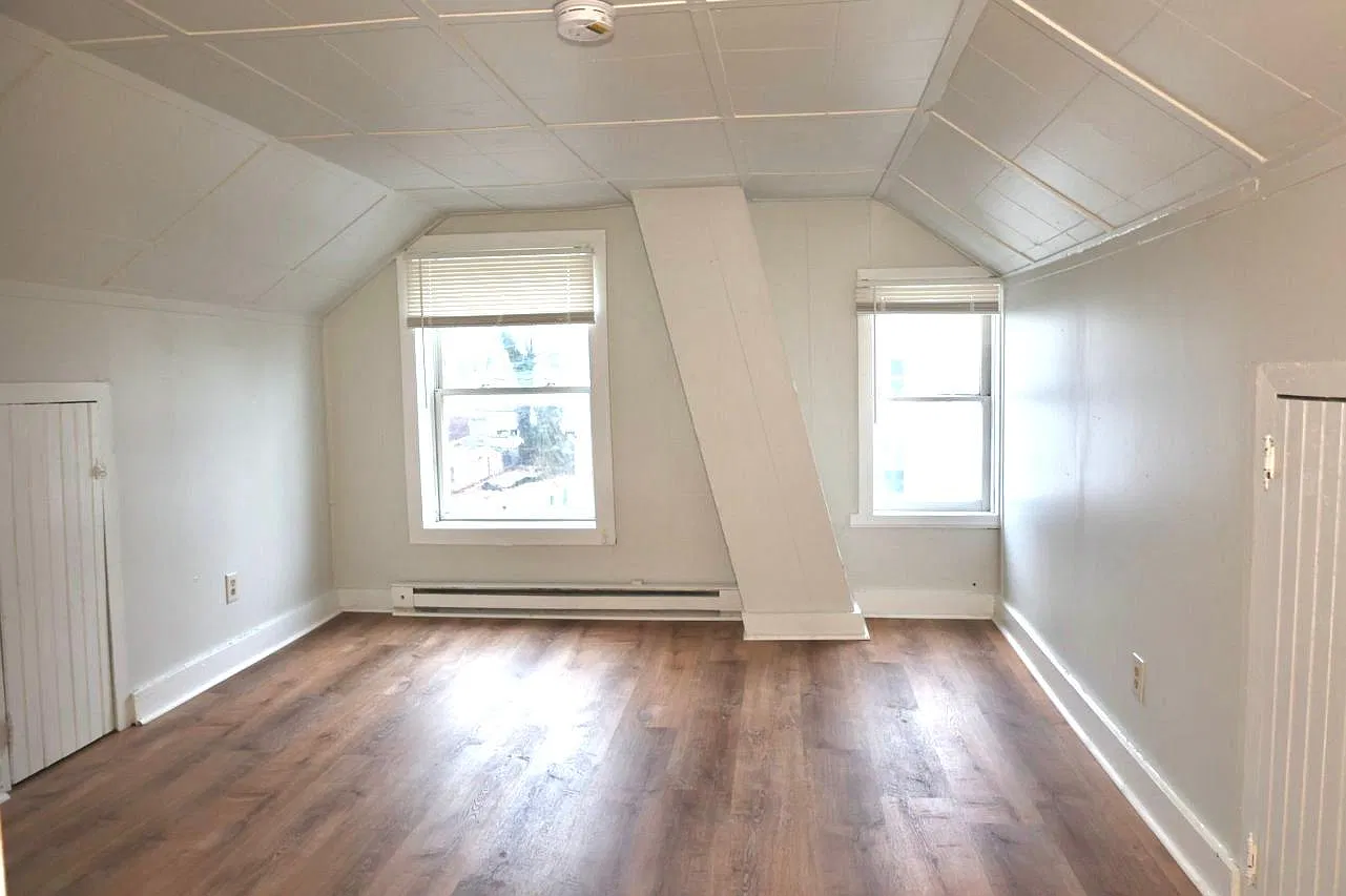 2 bed, 1000 sqft, $1,650 — Photo 1