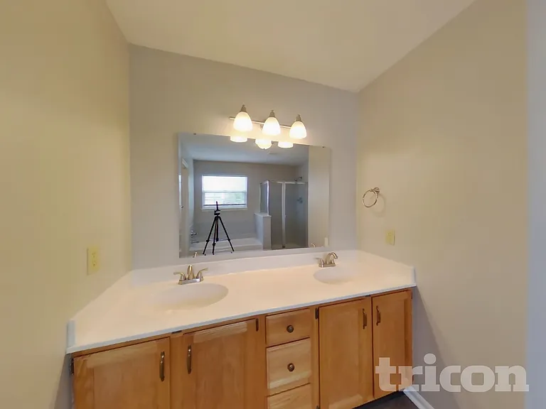 3127 Woodlane Ct — Photo 12