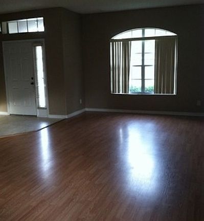 3rd image of 3960 Shawn Cir