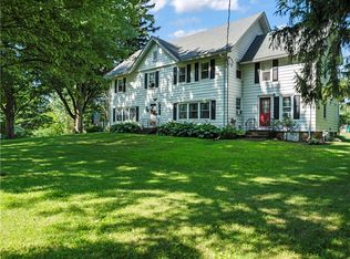 6061 Allen Padgham Rd, Farmington, NY 14425