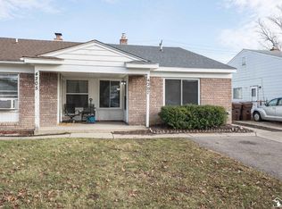 4207 Venoy Rd, Wayne, MI 48184