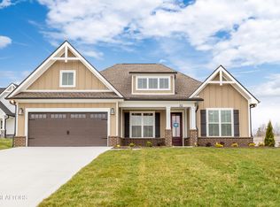 162 Bittersweet Ln, Lenoir City, TN 37771