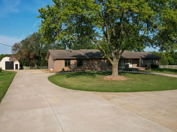 4083 N Farm Road 151, Springfield, MO 65803
