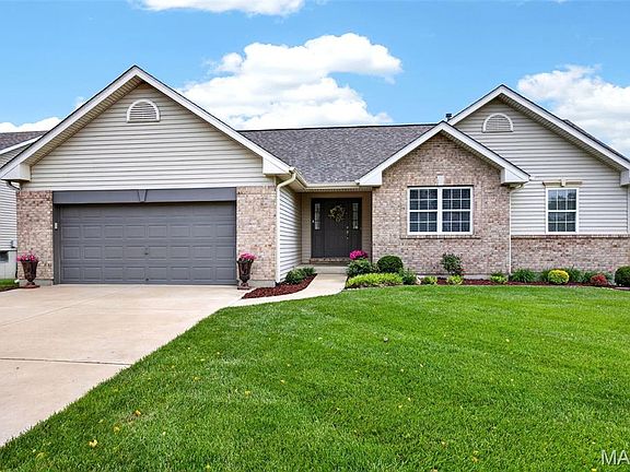 2nd image of 1214 Sunny Ridge Dr