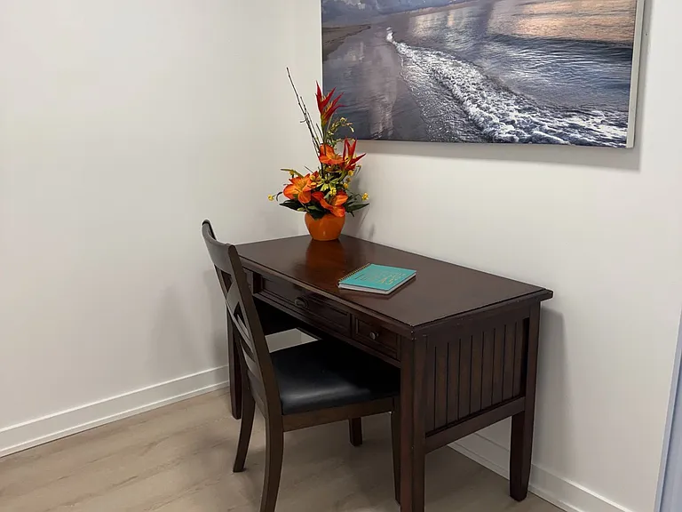 100 Queen St E #1117 — Photo 9