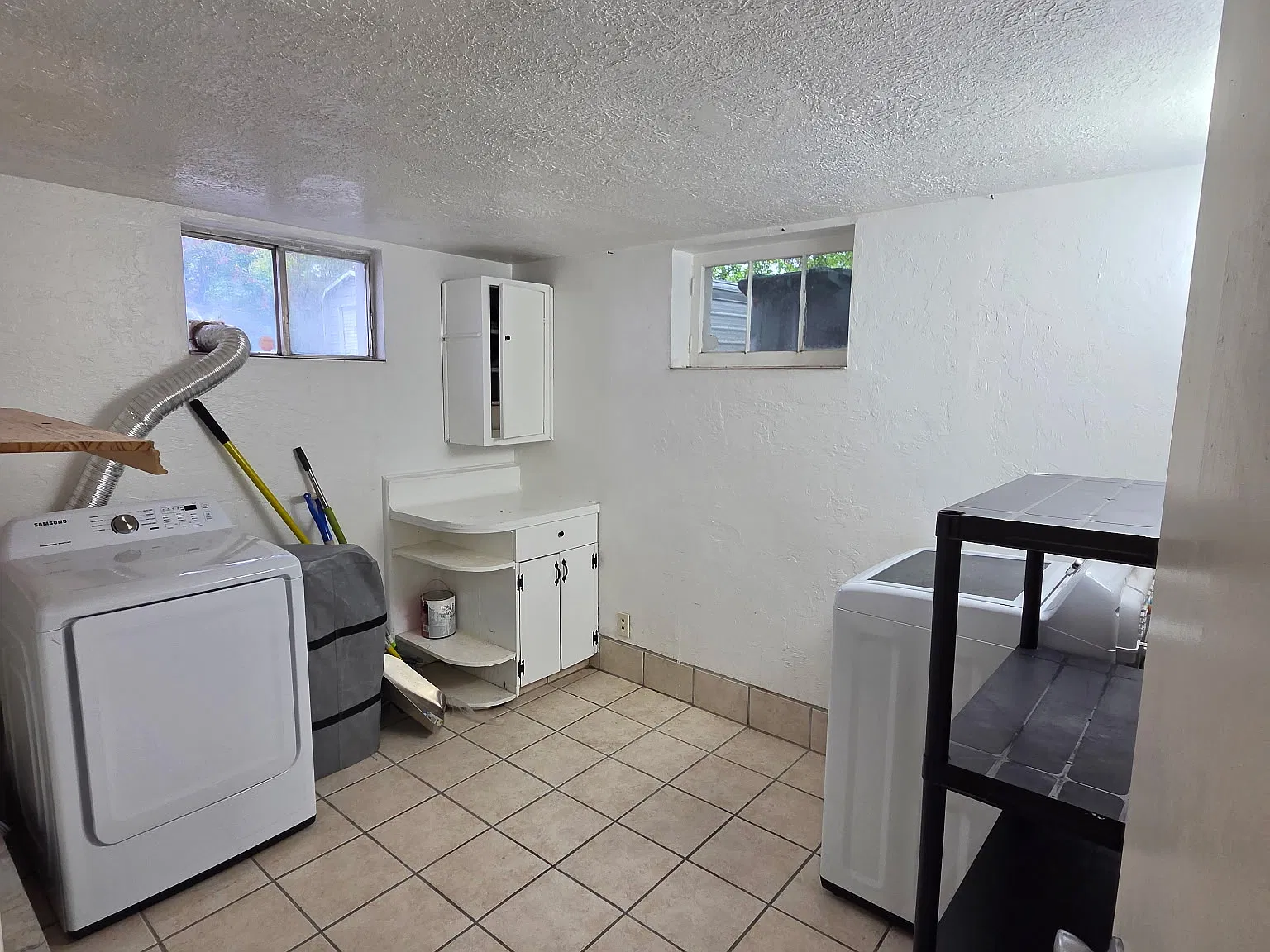 2 bed, $1,300 — Photo 4