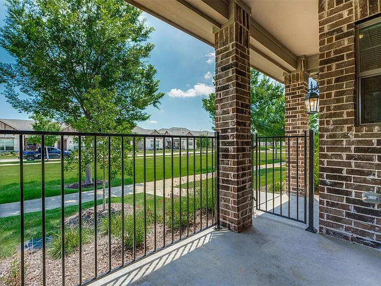 3930 Dalea Dr — Photo 17