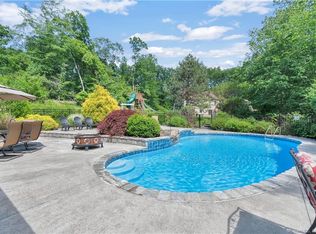 5 Lake Rd, Newtown, CT 06470