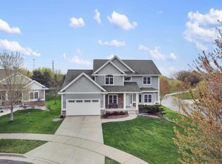 1304 Vanessa Ct, Waunakee, WI 53597