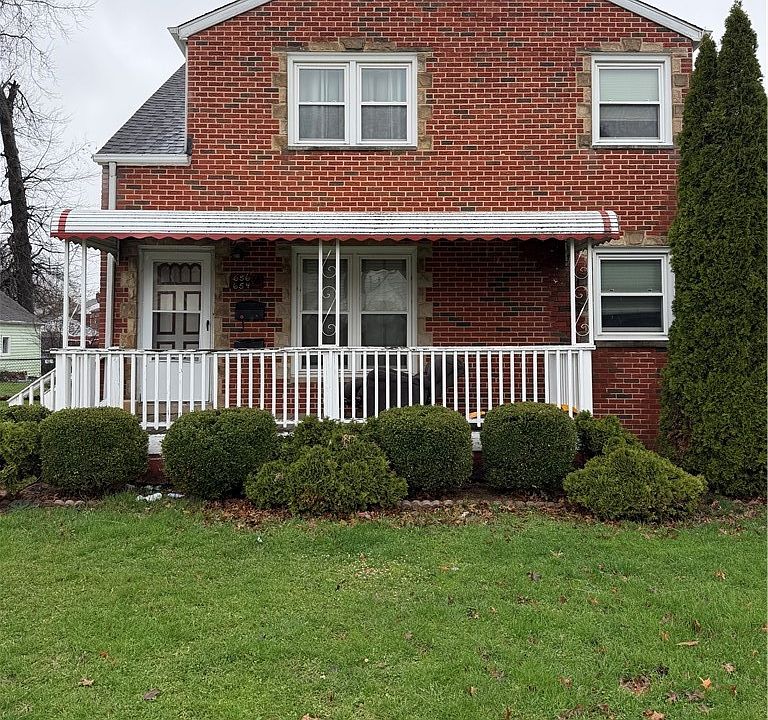 1st image of 654 E 240th St