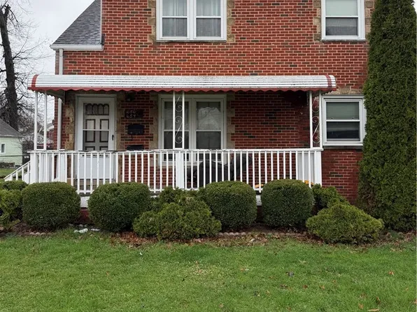 654 E 240th St, Euclid, OH 44123