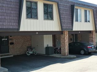 29 Cour Caravelle, Palos Hills, IL 60465