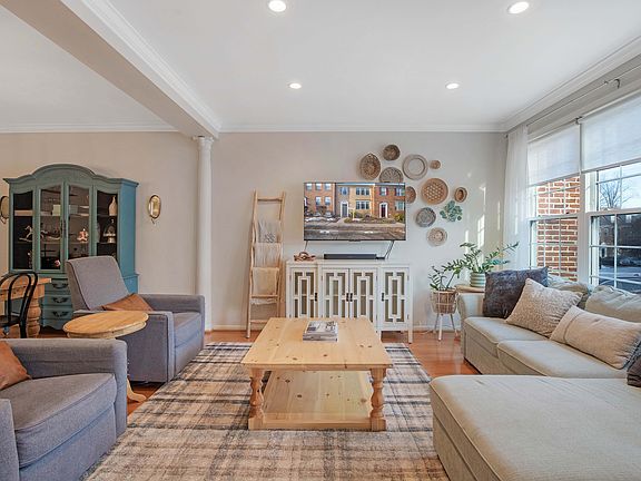 3rd image of 6270 Taliaferro Way
