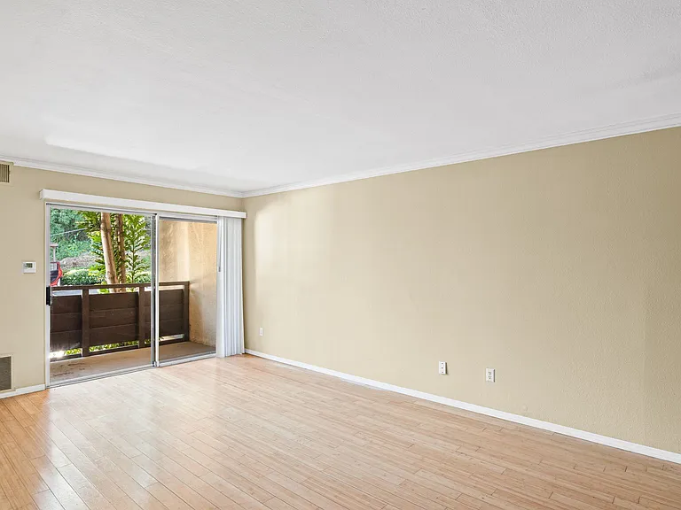 1621 Hotel Cir S #E103 — Photo 10