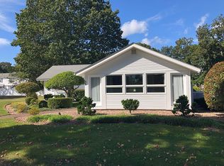 35 Knollwood Dr, Old Saybrook, CT 06475