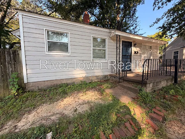 3751 S Barron Cir — Photo 2