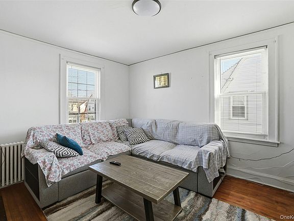 3rd image of 160 Broad Street