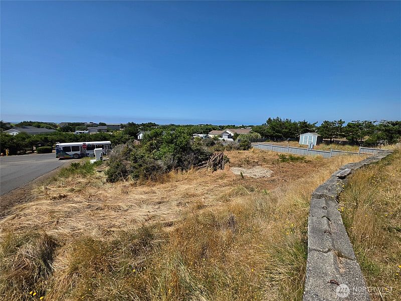 2nd image of 32008 I Street