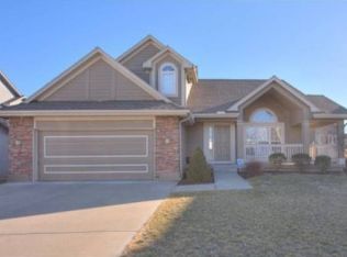19385 W 105th St, Olathe, KS 66061
