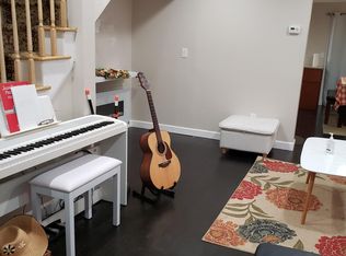 142 Oak St, Wood Ridge, NJ 07075