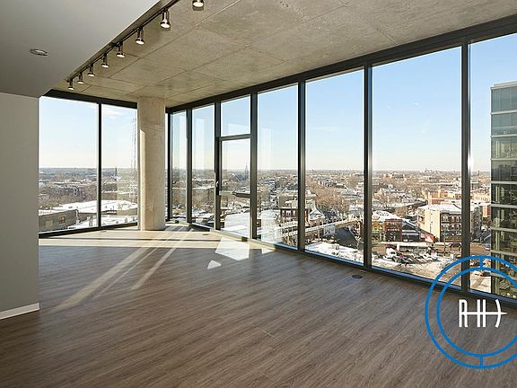 5th image of 2208 N Washtenaw Ave #A901