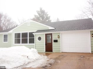 1117 College St, Northfield, MN 55057