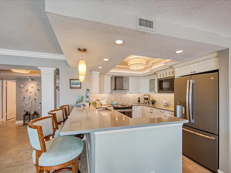 17400 Gulf Blvd #J9 — Photo 23