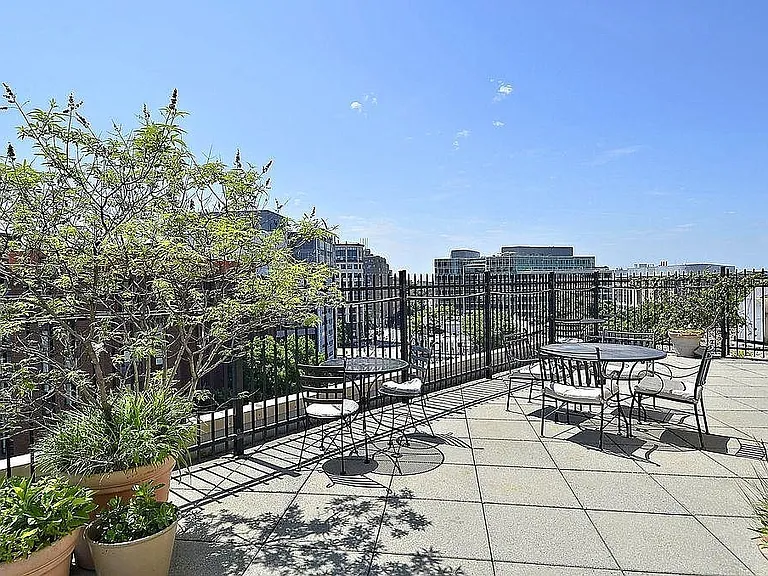 2201 L St NW #307 — Photo 23
