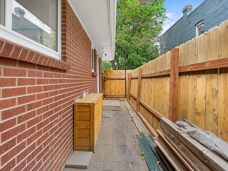 3246 N Columbine St — Photo 24