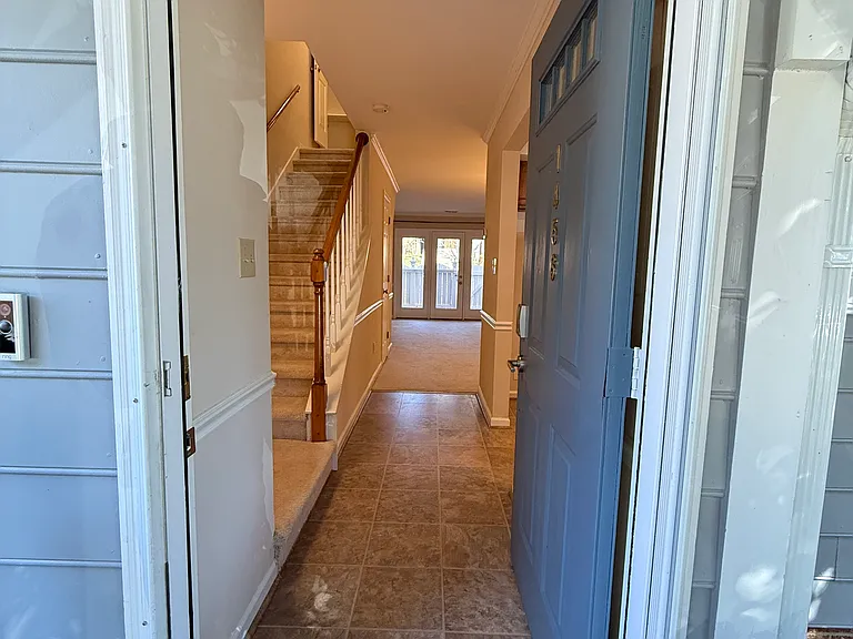 1456 Barton Place Dr — Photo 3