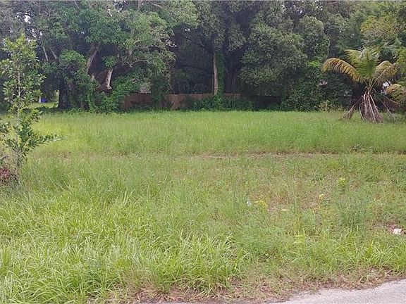 2nd image of 717 Oleander Ave