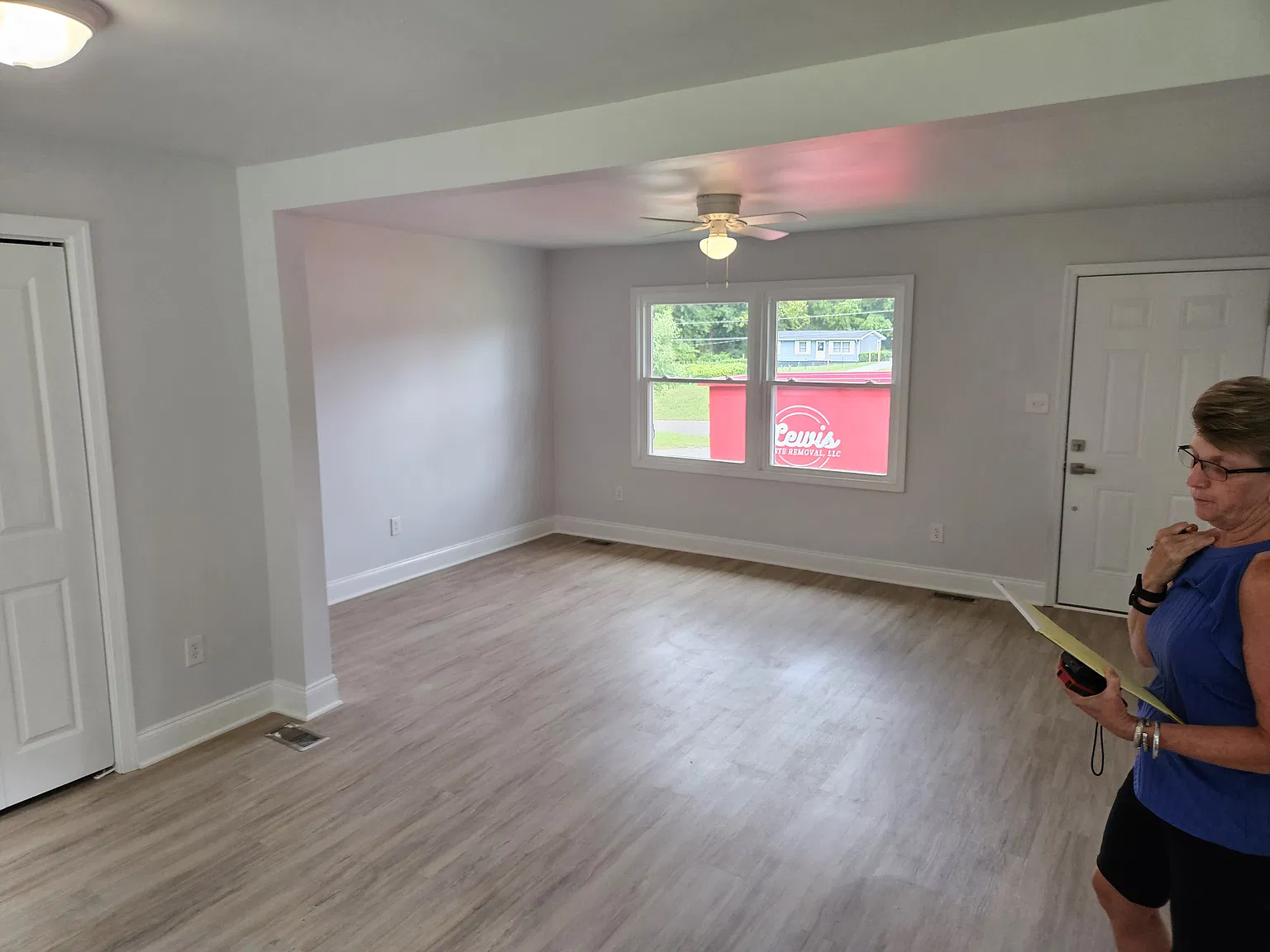 3 bed, 920 sqft, $1,700 — Photo 3
