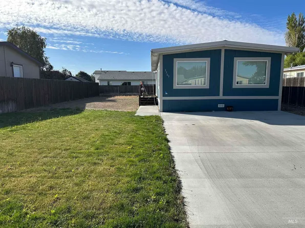 1705 Windmere Dr, Mountain Home, ID 83647