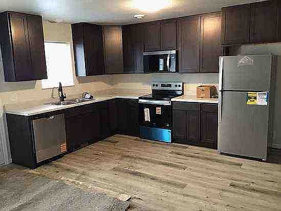 2nd image of 601 6th Ave E