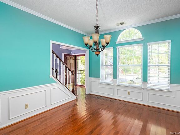 4th image of 13218 Indian Hills Ln