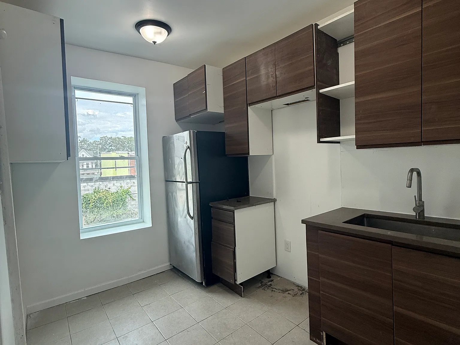 4 bed, $3,000 — Photo 4