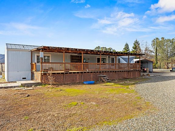 4th image of 310 Bear Flag Rd