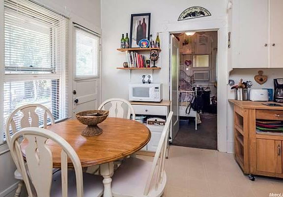 4th image of 2738 21st St #2