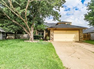 2203 Villanova St, Arlington, TX 76018
