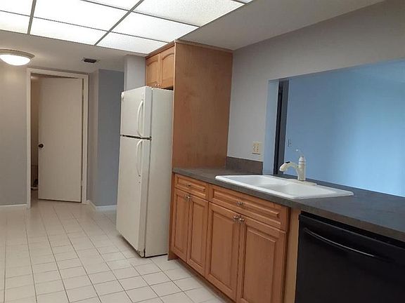 5th image of 450 Egret Cir APT 9307
