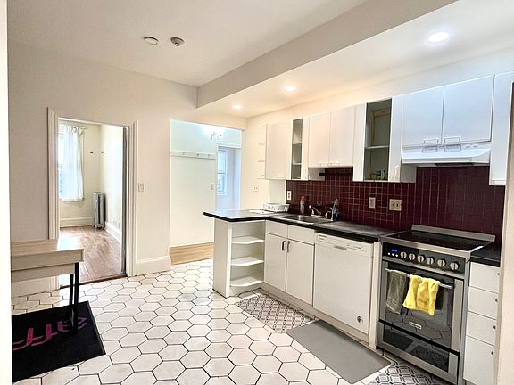 3rd image of 46 Park Vale Ave