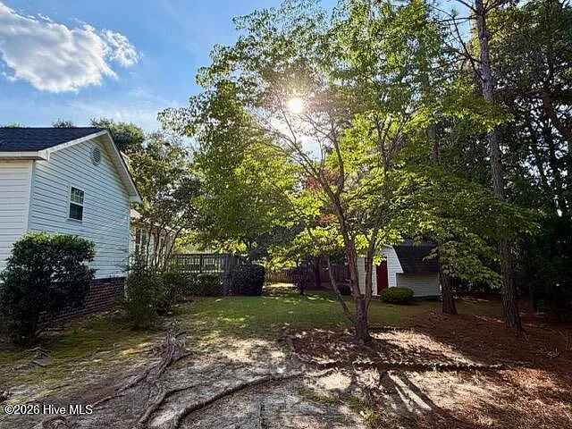 223 Bellhaven Dr — Photo 2