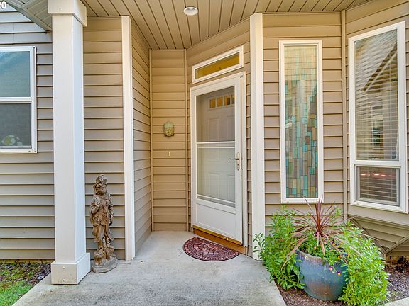 4th image of 8015 NE 21st Way